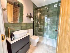 Photo 22- click for photo gallery